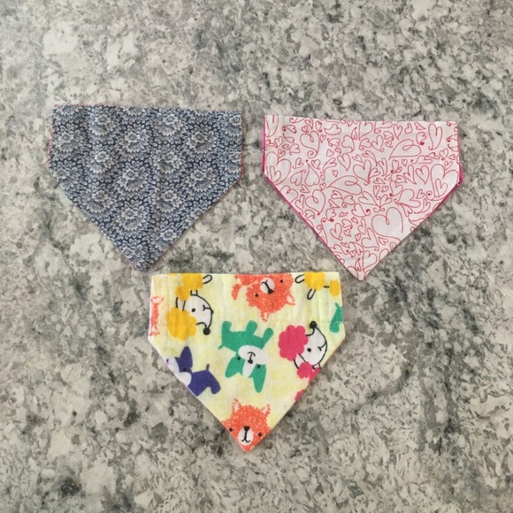 Small reversable dog bandanas - Picture 2 of 2
